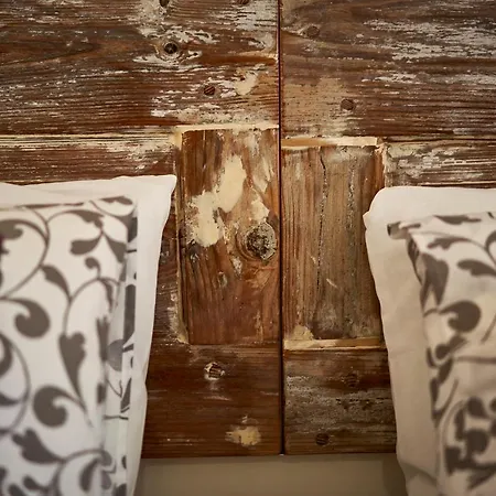 Up Estalagem Dos Padres Bed & Breakfast *