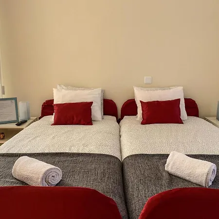 Up Estalagem Dos Padres B&B 알버가리아아벨라